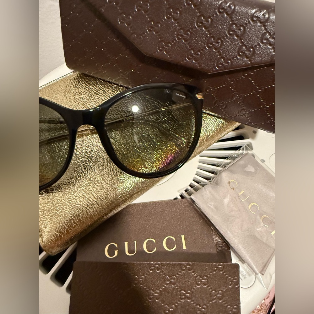 Gucci Women's Black Sunglasses with Gold and Brown Accents